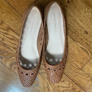 Super comfy woven leather flats.